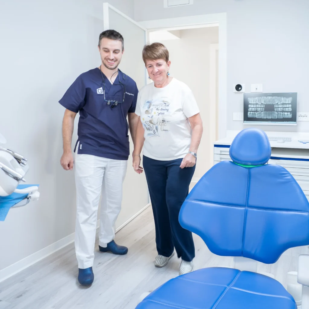 FOTO CI PRENDIAMO CURA DI TE 2 - Dentista a Saluzzo