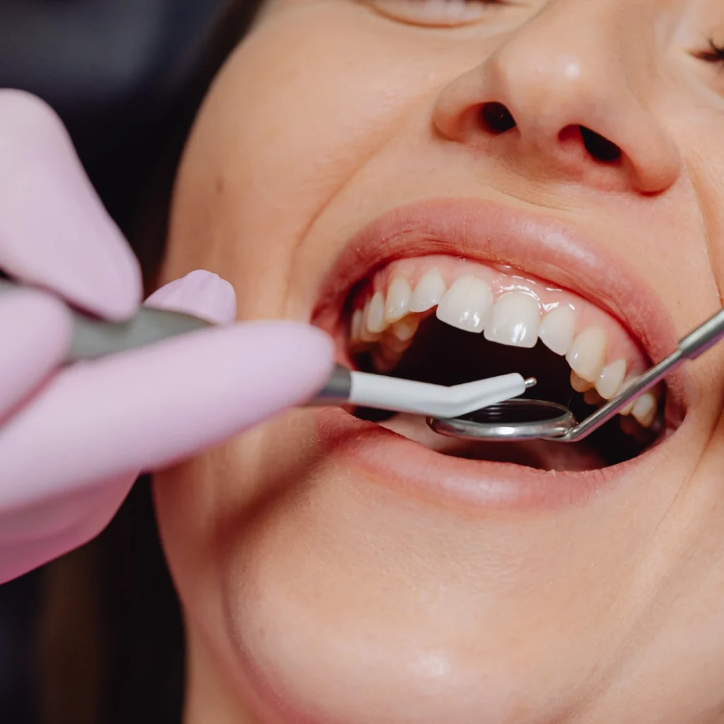 Studio Dentistico Giorgio Ferrero: Studio Dentistico a Saluzzo - prima visita odontoiatrica a Saluzzo